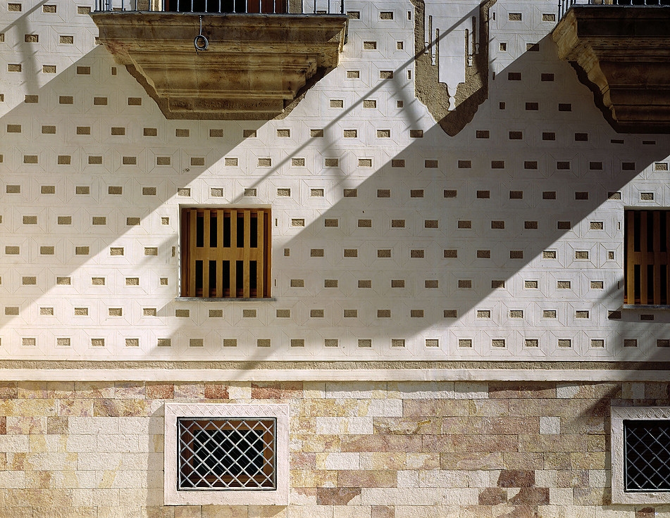 CASA DE JAP�N EN ESPA�A Rehabilitaci�n del Palacio San Boal